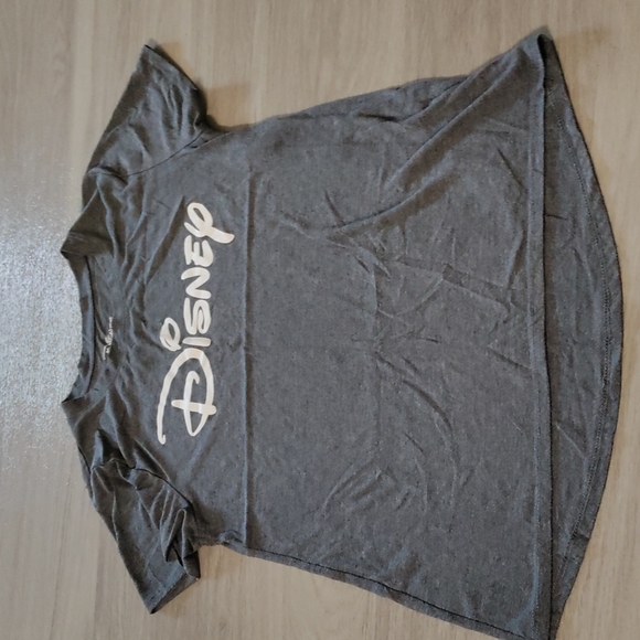 Disney Tops - Disney tee shirt
